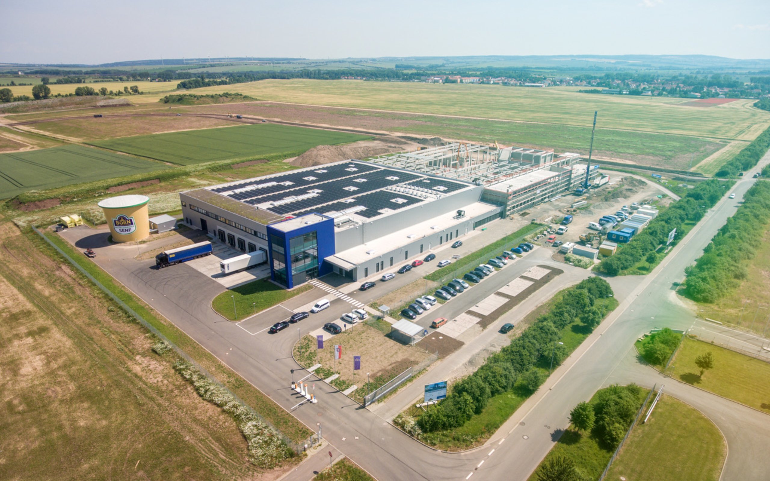 Luftaufnahme des Werkes der BORN Senf & Feinkost GmbH in Amt Wachsenburg